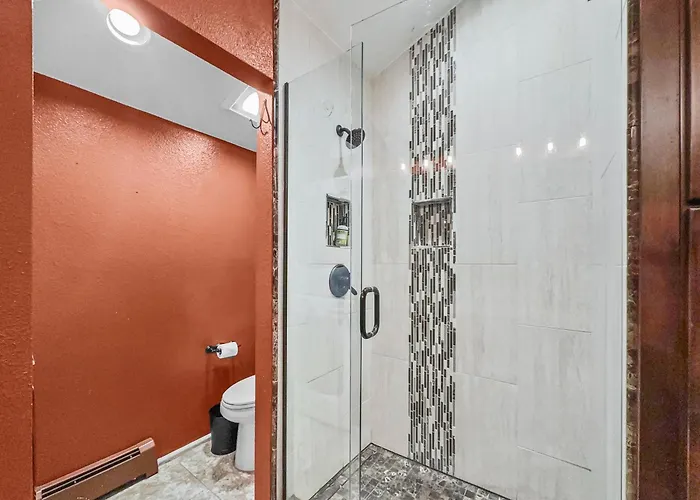 Woods25 Townhome Apartment *