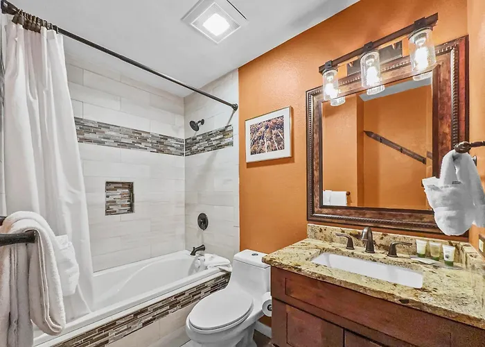 Woods25 Townhome Apartment