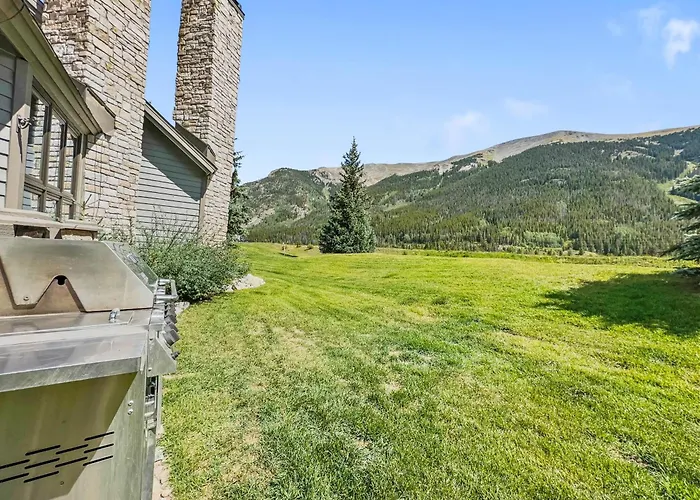 Woods25 Townhome